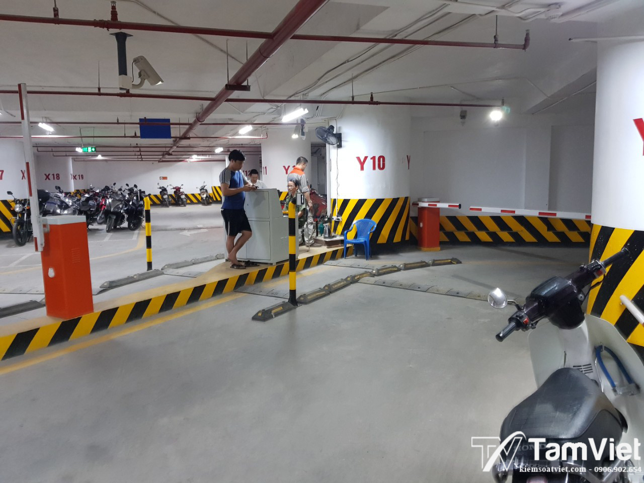 Barie cần gập kiểm soát ô tô